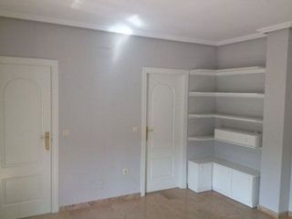 Casa adosada en venta en Renfe - Bulevar 1º y 2º Fase en Jaén