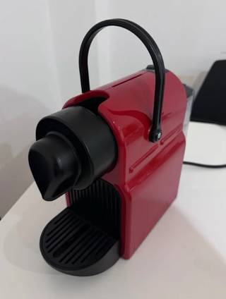 Cafetera Nespresso Krups Roja