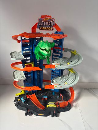 Hot Wheels Ultimate Garage con dinosaurio