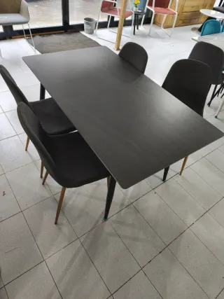 Mesa comedor efecto mármol + 4 sillas