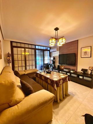 Piso en venta en Poligono Sur - La Oliva - Letanías en Sevilla