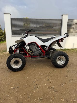 Yamaha Raptor 660
