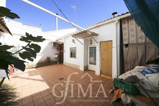 Chalet en venta en Tomelloso