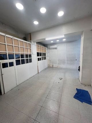 Local comercial en alquiler en Centre en Badalona
