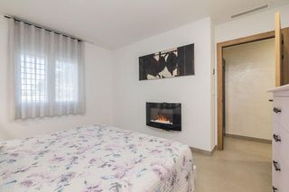 Chalet en venta en Peña de las Águilas en Elche