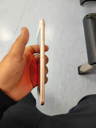 iPhone 8 Plus 64 GB Oro