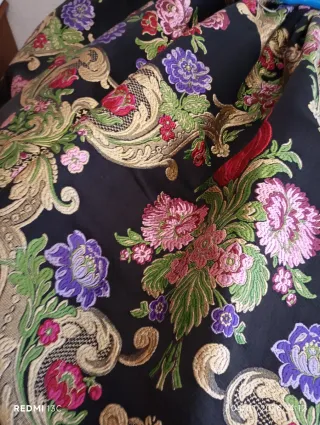 Falda Fallera/Regional Negra Multicolor