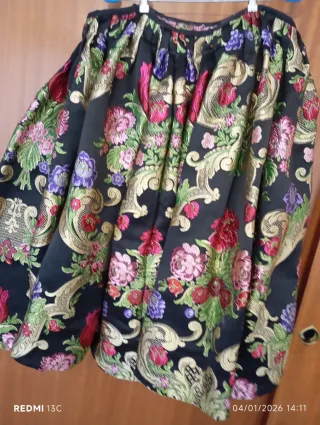 Falda Fallera/Regional Negra Multicolor