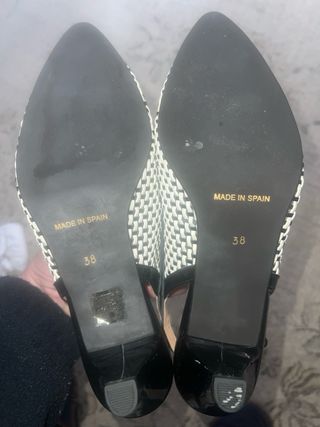 Zapatos D'chicas charol blanco y negro