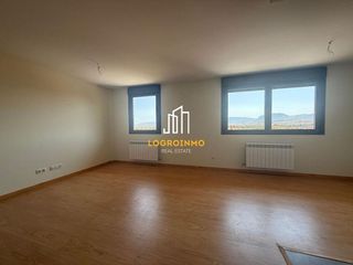 Dúplex en venta en Villamediana de Iregua