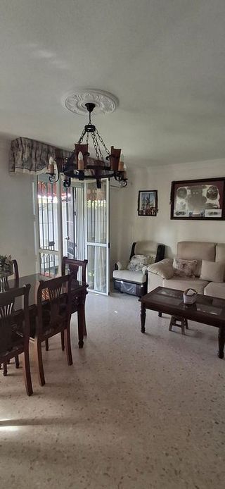 Casa adosada en venta en Vista Azul - Consolación en Dos Hermanas