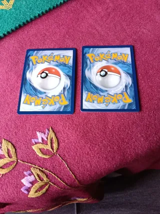Cartas Pokémon Altaria y Pikachu