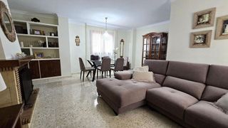 Casa adosada en venta en La Línea de la Concepción ciudad en Línea de la Concepción (La)