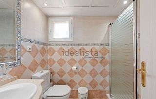 Casa adosada en alquiler en Nueva Andalucía centro en Marbella