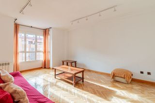 Piso en alquiler en Prado Santo Domingo - Ensanche en Alcorcón