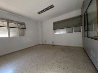 Oficina en alquiler en Santa Marina - La Paz en Badajoz