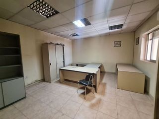 Nave industrial en venta en El Barral Ferial en Coslada