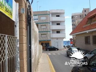 Local comercial en venta en Playa de Garrucha en Garrucha