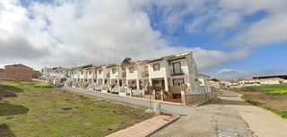 Casa adosada en venta en Mengíbar