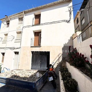 Casa adosada en venta en Onil