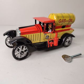 Camión Gas Oil Paya Hojalata Antiguo