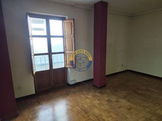 Piso en venta en Casco Antiguo en León