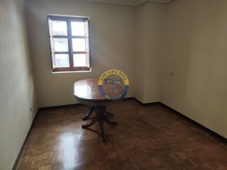 Piso en venta en Casco Antiguo en León
