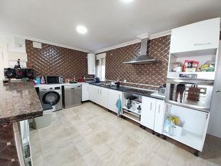 Piso en venta en Zona Avenida al Vedat en Torrent