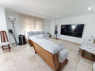 Piso en venta en Zona Avenida al Vedat en Torrent