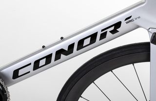 Bicicleta Conor Volcano Aero Shimano 105 DI2