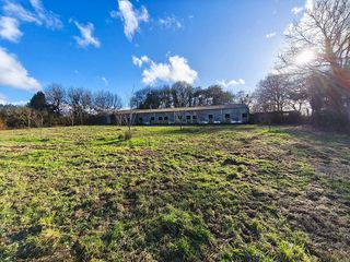 Nave industrial en venta en Silleda