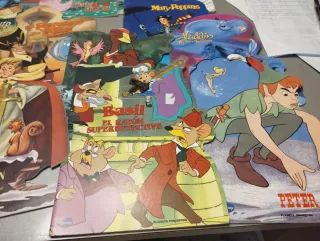 Lote de 12 cuentos variados Disney