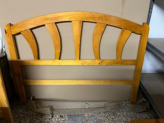 Cabezal de cama de madera