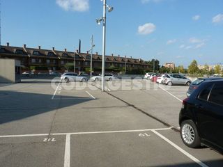 Garaje en alquiler en El Sucre-Universitat en Vic