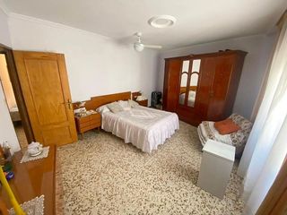 Chalet en venta en Hellín