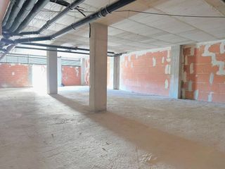 Local comercial en alquiler en Benalúa en Alicante