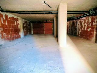 Local comercial en alquiler en Benalúa en Alicante