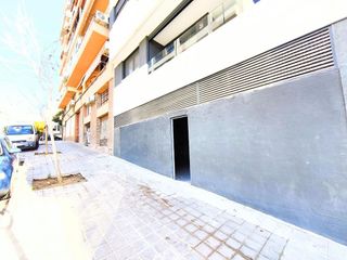 Local comercial en alquiler en Benalúa en Alicante