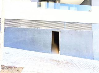 Local comercial en alquiler en Benalúa en Alicante