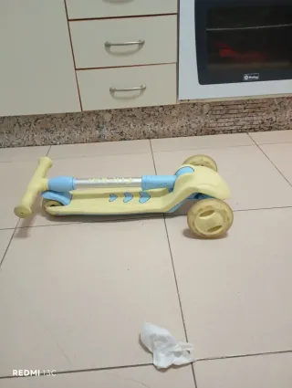 Patinete infantil 3 ruedas amarillo