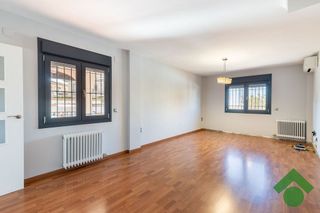 Chalet en venta en Ogíjares