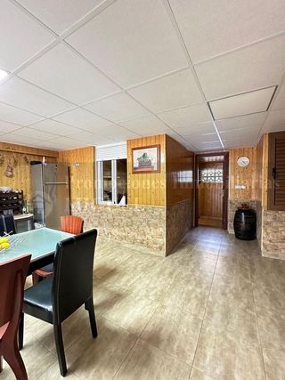 Casa adosada en venta en Verín