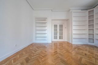 Piso en alquiler en Palacio en Madrid