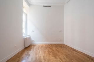 Piso en alquiler en Palacio en Madrid
