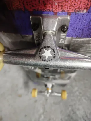 Skate Jart con diseño retro