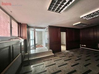 Local comercial en venta en Ensanche - Sar en Santiago de Compostela