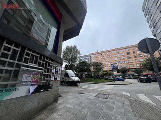 Local comercial en venta en Ensanche - Sar en Santiago de Compostela