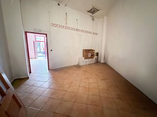 Local comercial en venta en Plaza de Toros - Santa Rita en Almería