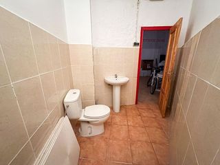 Local comercial en venta en Plaza de Toros - Santa Rita en Almería