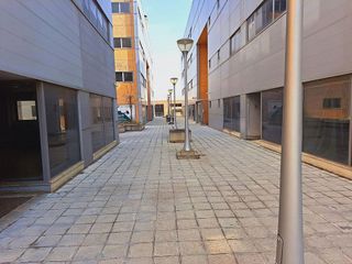 Oficina en venta en Cabanillas del Campo